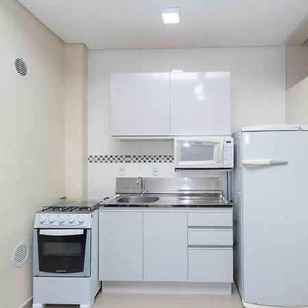 Apartamento Economico Para 4 Pessoas Em ボンビーニャス エクステリア 写真