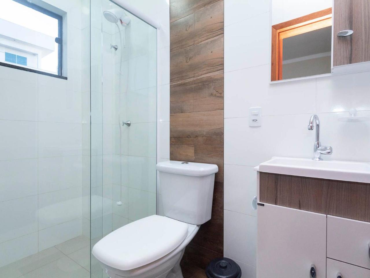 Apartamento Economico Para 4 Pessoas Em ボンビーニャス エクステリア 写真